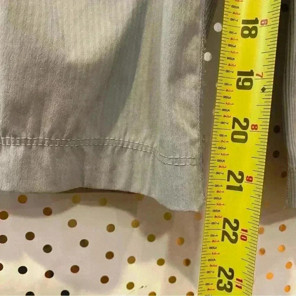 Lululemon Dance Studio Crop - Picture 7 of 10